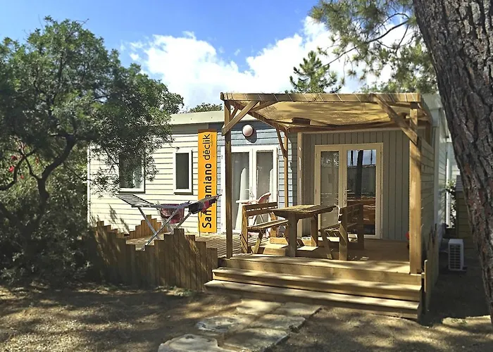 San Damiano אתר קמפינג 4*